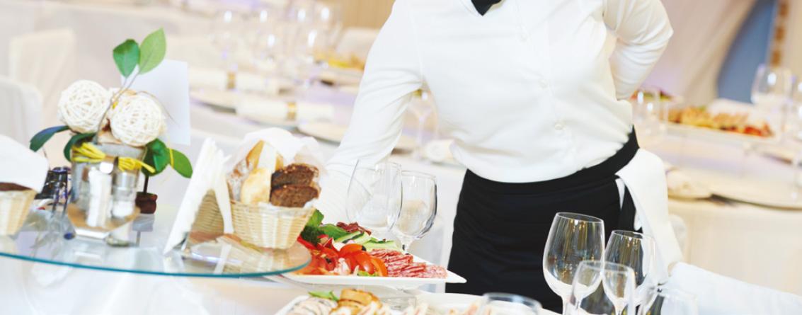 Le métier de Serveuse-Serveur en Hôtel - Café - Restaurant